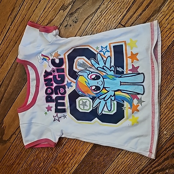 3T tops - Picture 2 of 3